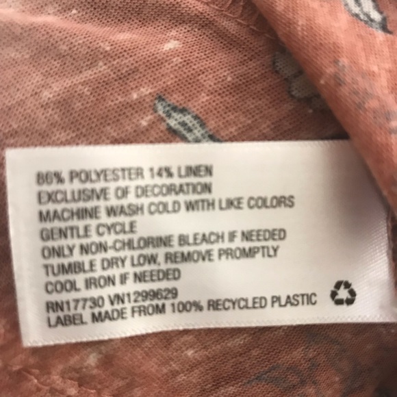 Shirt 👚 - Picture 4 of 5